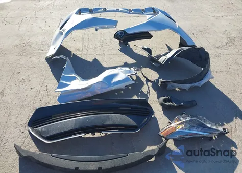 2019 Toyota Corolla Le z USA, uszkodzony, nr VIN 5YFBURHE1KP899977